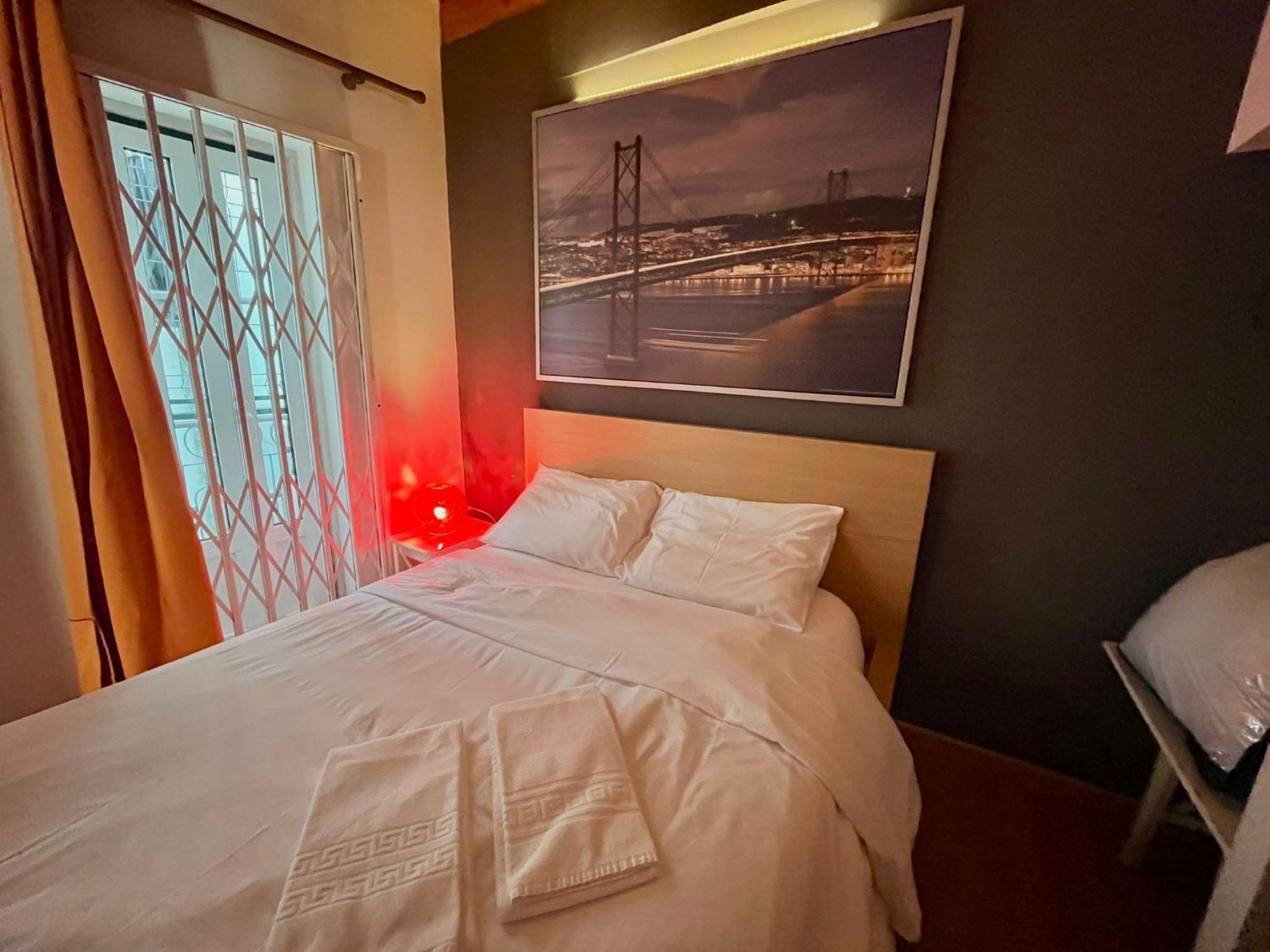 Travessa da Madalena - 2 Bedroom Apartment Lisbona Esterno foto